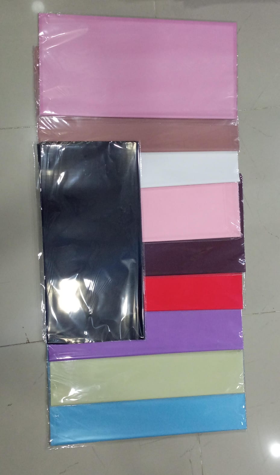 The Solid Colour Gift Wrap Paper with good Finish. - Image 2