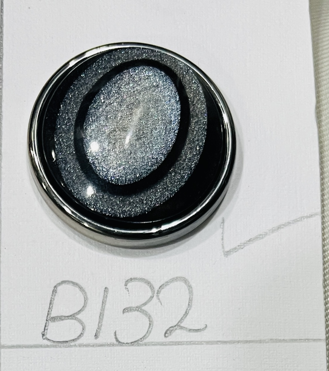 Premium glossy black and silver finish. - Image 2
